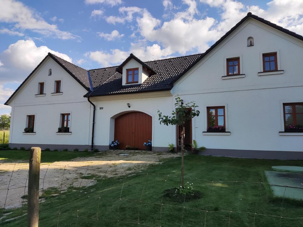Matejovec 109 & Ubytovani Na Statku Český Rudolec Exterior foto