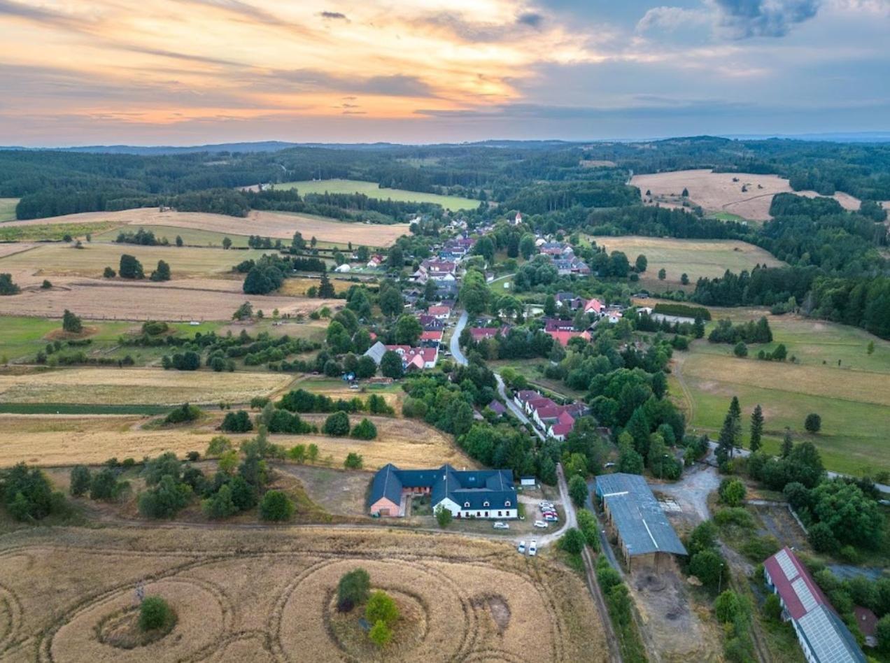 Matejovec 109 & Ubytovani Na Statku Český Rudolec Exterior foto